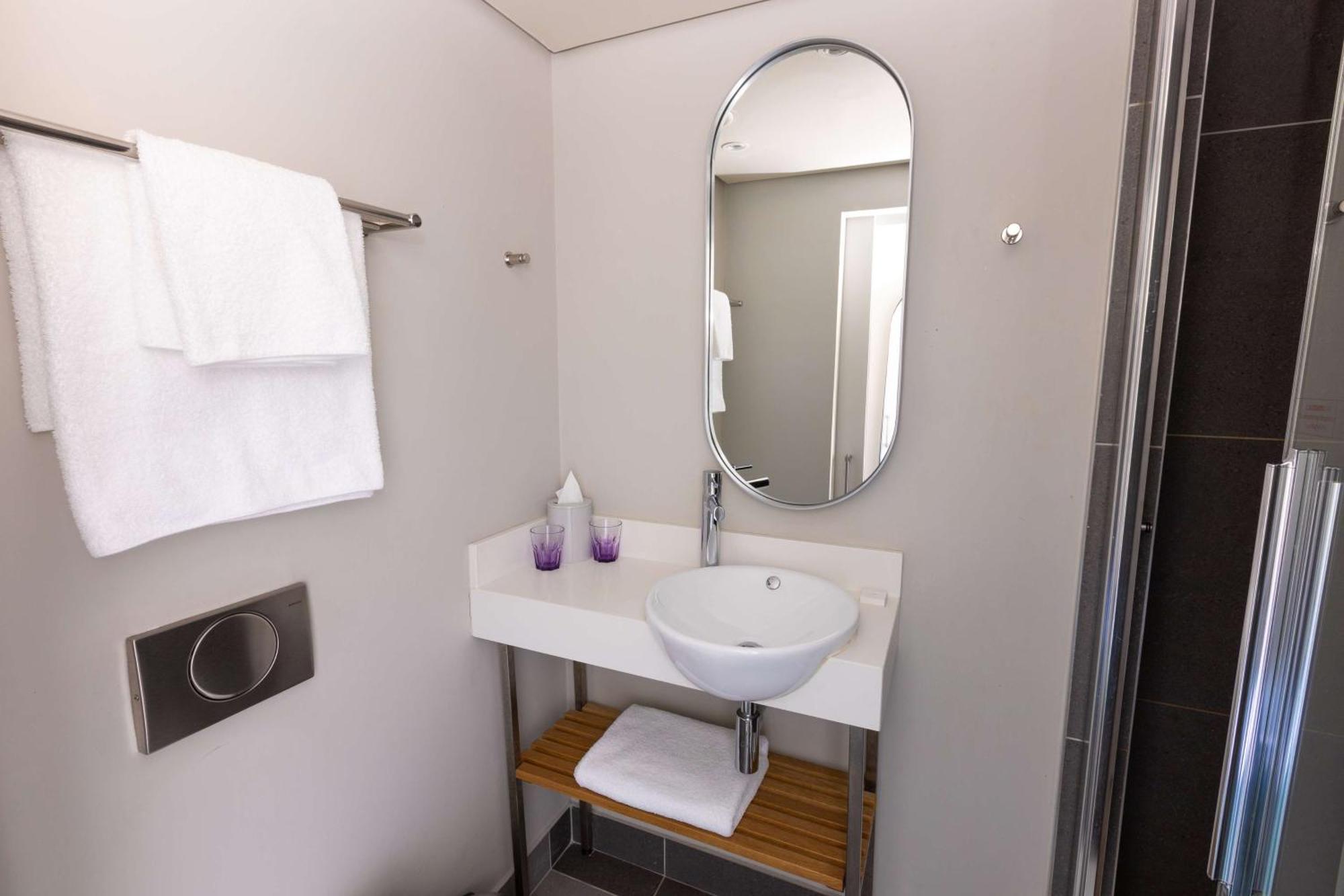 Stayeasy Bowl Hotel Kapstadt